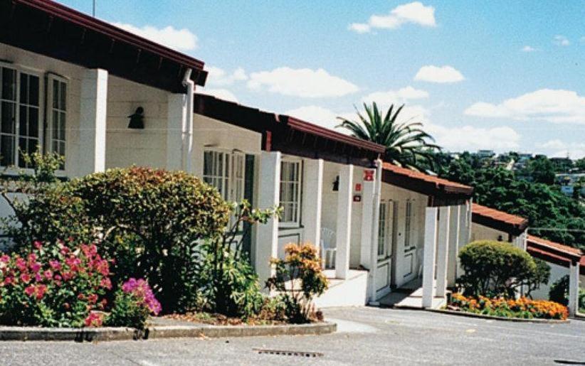 Browns Bay Olive Tree Motel & Apartment Okura Bush Экстерьер фото