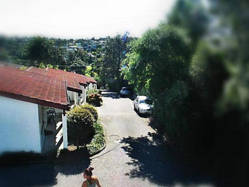 Browns Bay Olive Tree Motel & Apartment Okura Bush Экстерьер фото